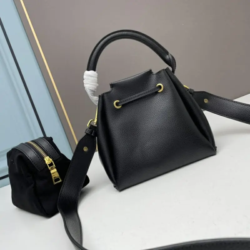 prada aaa qualite sac a main  pour femme s_11a21032